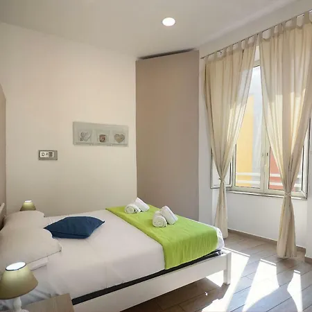 Funikuli Funikula 2* Naples