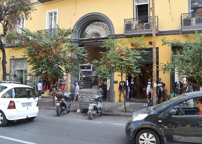 Funikuli Funikula ゲストハウス 3*