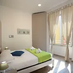 Funikuli Funikula 3* Neapol